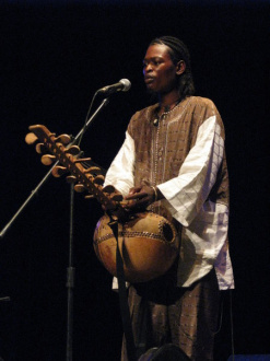 02 Joueur De Kora